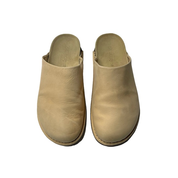 Jenni Kayne | Oiled Leather Moc Clog in Natural 39 - Picture 3 of 12